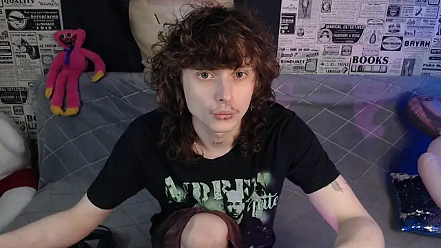 Snapshot of axxxturel chatting on 07/19/26, 10:50 axxxturel online show from 07/19/26, 10:50