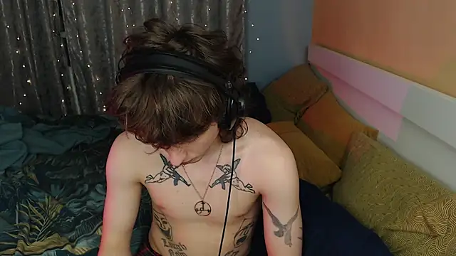 axxxturel online show from 12/19/25, 08:11