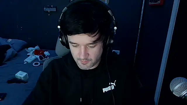 Stix Zadinia online show from 12/04/25, 05:45