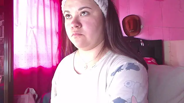 NikkiRous  online show from 02/14/26, 01:33