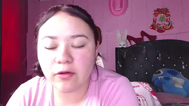 Snapshot of NikkiRous_ chatting on 03/14/25, 06:50 NikkiRous online show from 03/14/25, 06:50