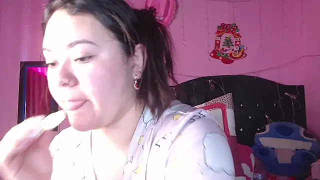 Snapshot of NikkiRous_ chatting on 10/15/25, 12:35 NikkiRous online show from 10/15/25, 12:35