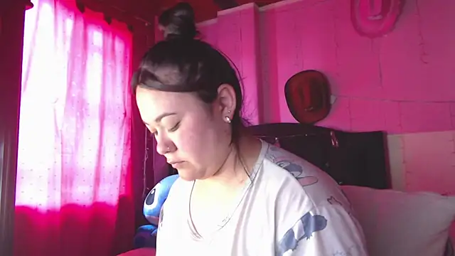 NikkiRous  online show from 02/26/26, 07:14