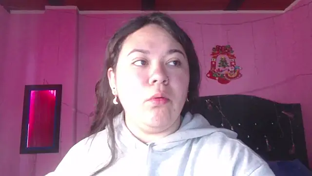 Snapshot of NikkiRous_ chatting on 10/04/25, 12:50 NikkiRous online show from 10/04/25, 12:50