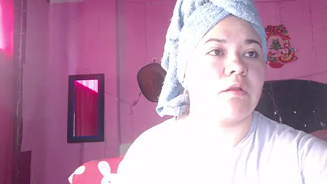 Snapshot of NikkiRous_ chatting on 10/28/25, 01:10 NikkiRous online show from 10/28/25, 01:10