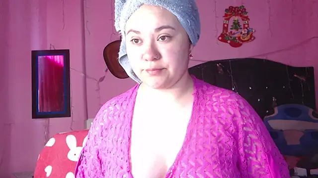 Snapshot of NikkiRous_ chatting on 11/01/25, 12:32 NikkiRous online show from 11/01/25, 12:32