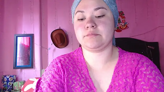 NikkiRous  online show from 12/20/25, 12:41