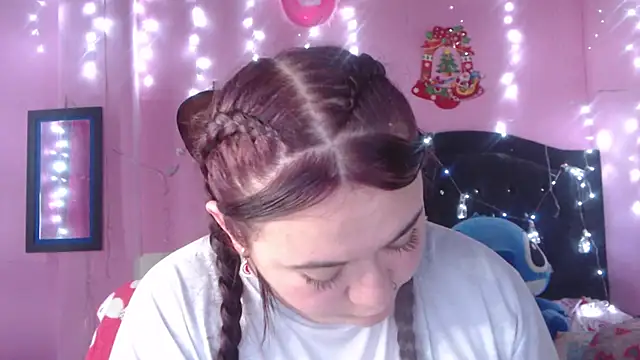 Snapshot of NikkiRous_ chatting on 11/07/25, 12:37 NikkiRous online show from 11/07/25, 12:37