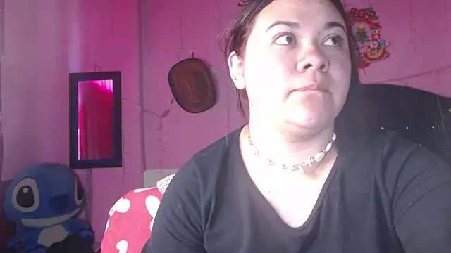 Snapshot of NikkiRous_ chatting on 11/04/25, 01:15 NikkiRous online show from 11/04/25, 01:15