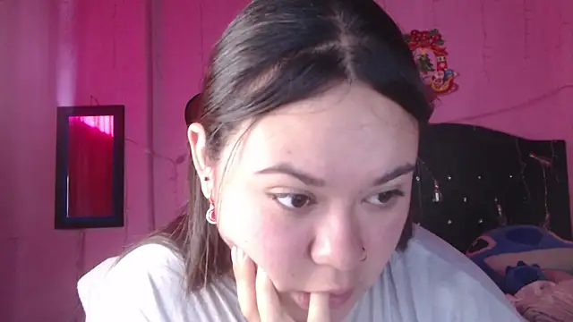 Snapshot of NikkiRous_ chatting on 10/05/25, 01:46 NikkiRous online show from 10/05/25, 01:46