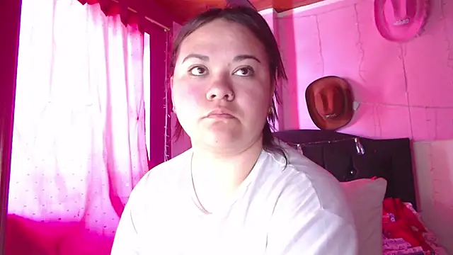 NikkiRous  online show from 02/05/26, 04:36