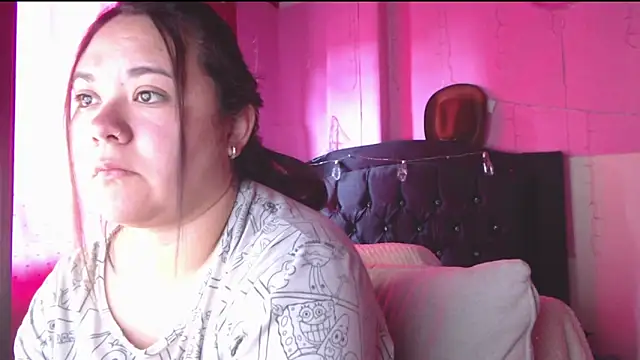 NikkiRous  online show from 04/10/26, 02:35