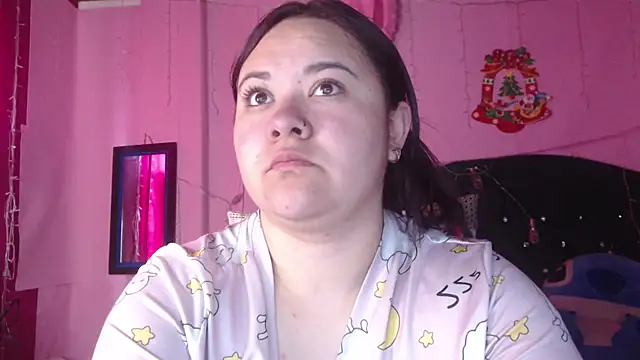 Snapshot of NikkiRous_ chatting on 11/28/25, 01:00 NikkiRous online show from 11/28/25, 01:00