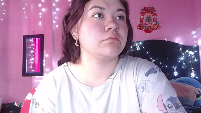 Snapshot of NikkiRous_ chatting on 11/15/25, 01:04 NikkiRous online show from 11/15/25, 01:04