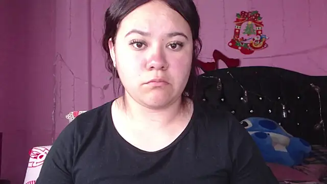 Snapshot of NikkiRous_ chatting on 03/18/25, 04:39 NikkiRous online show from 03/18/25, 04:39