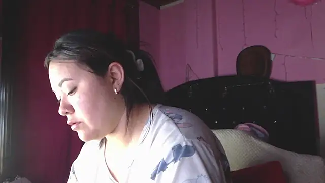 Snapshot of NikkiRous_ chatting on 04/29/26, 03:43 NikkiRous online show from 04/29/26, 03:43