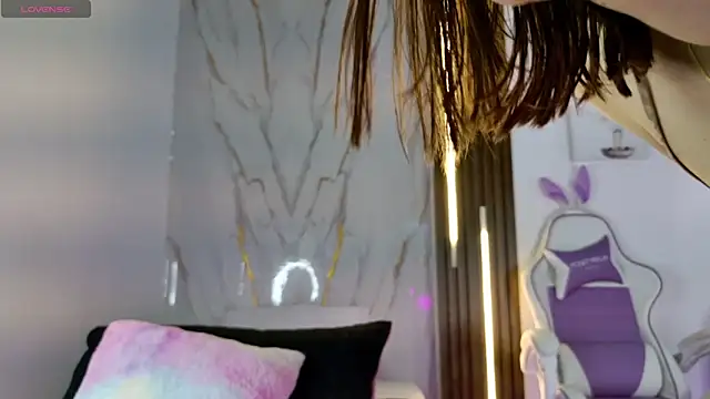 mia 099 online show from 10/31/25, 08:38