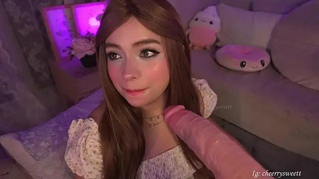 Cheerrysweett online show from 04/18/26, 12:24