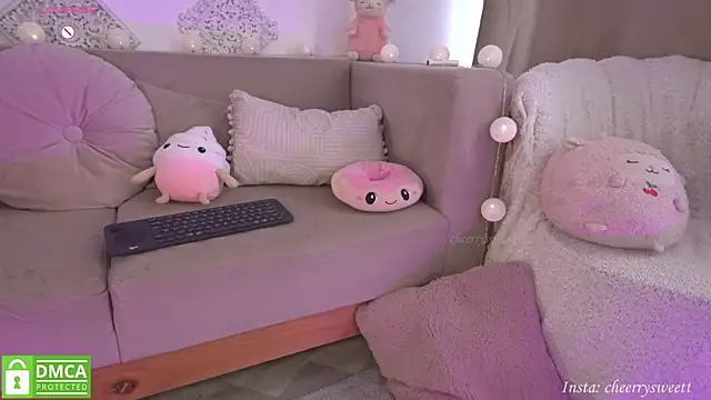 Cheerrysweett online show from 10/30/25, 09:44