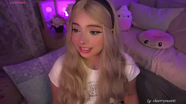 Cheerrysweett online show from 03/07/26, 01:01