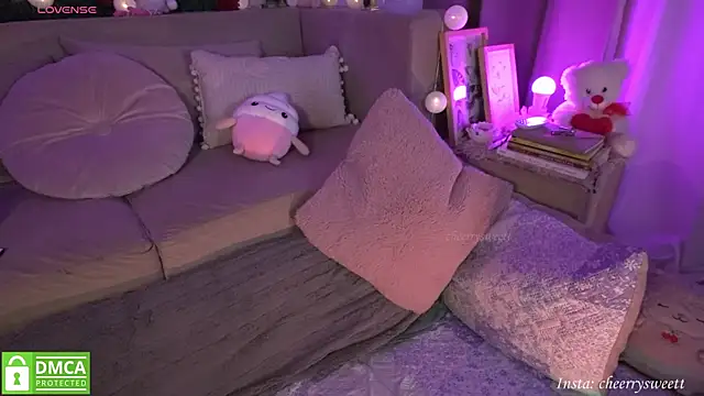 Cheerrysweett online show from 12/23/25, 12:11