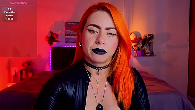Snapshot of Dulce_charlottee chatting on 10/25/25, 07:47 Dulce charlottee online show from 10/25/25, 07:47