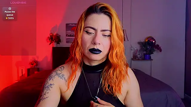 Snapshot of Dulce_charlottee chatting on 10/02/25, 07:39 Dulce charlottee online show from 10/02/25, 07:39