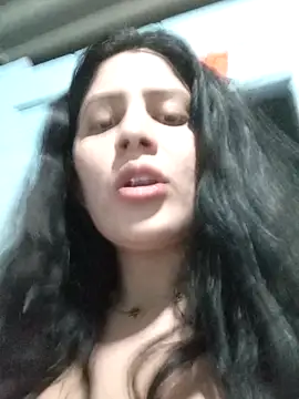 Snapshot of Lara_Asher chatting on 10/12/25, 01:29 Lara Asher online show from 10/12/25, 01:29