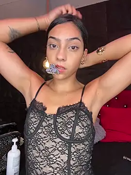 Snapshot of Ema_azel chatting on 09/19/25, 03:27 Ema azel online show from 09/19/25, 03:27