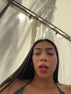 Snapshot of Ema_azel chatting on 10/02/25, 01:58 Ema azel online show from 10/02/25, 01:58