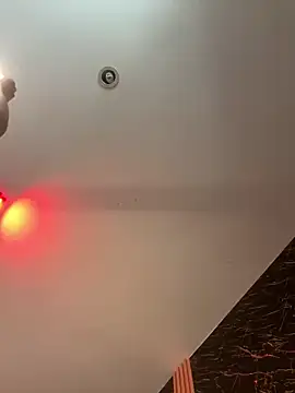 Snapshot of Ema_azel chatting on 02/26/25, 01:22 Ema azel online show from 02/26/25, 01:22