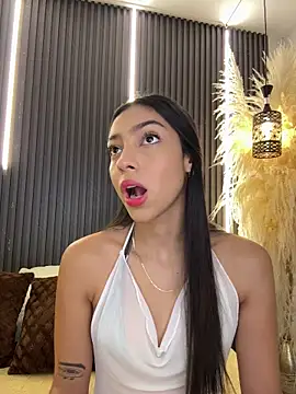 Ema azel online show from 12/17/25, 01:27