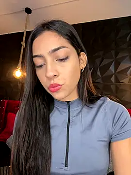 Snapshot of Ema_azel chatting on 09/17/25, 01:57 Ema azel online show from 09/17/25, 01:57