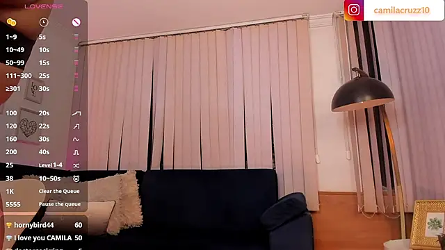 Snapshot of cami_cruzz chatting on 03/18/25, 02:29 cami cruzz online show from 03/18/25, 02:29
