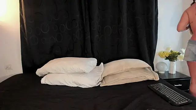 cami cruzz online show from 05/20/26, 08:50