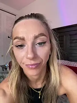 Snapshot of BrattyBae_xo chatting on 03/02/25, 06:57 BrattyBae xo online show from 03/02/25, 06:57