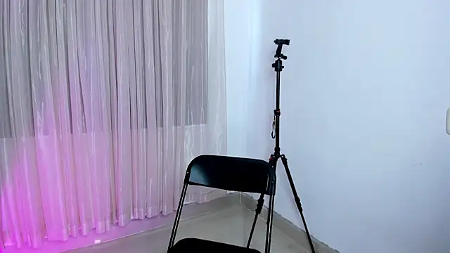 vale kross online show from 04/11/26, 05:05