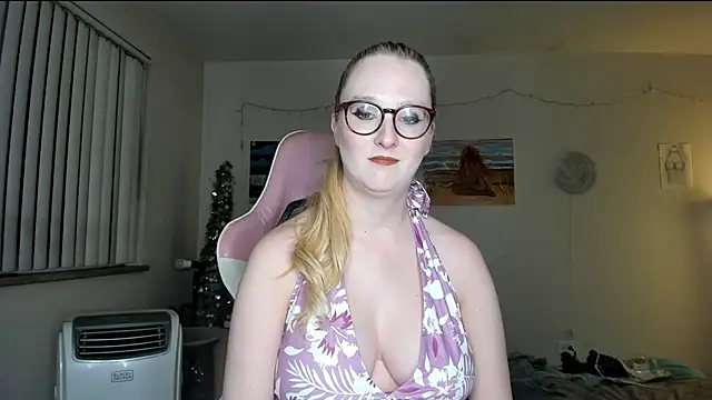 Snapshot of AudreyMadisonX chatting on 02/18/25, 02:05 AudreyMadisonX online show from 02/18/25, 02:05