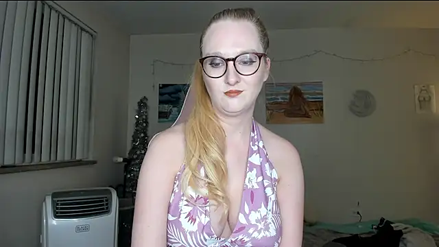 Snapshot of AudreyMadisonX chatting on 02/15/25, 03:52 AudreyMadisonX online show from 02/15/25, 03:52