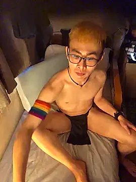 Moby Yik online show from 04/20/26, 11:39