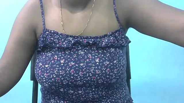 Im Cute online show from 12/14/25, 06:52