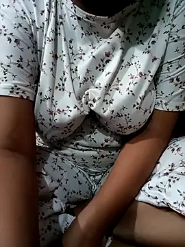 Im Cute online show from 10/08/25, 07:58