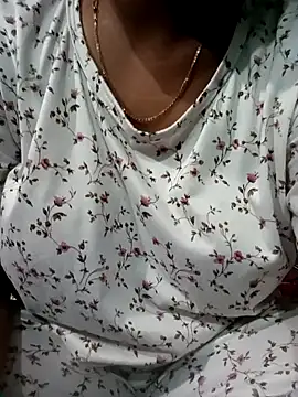 Im Cute online show from 10/15/25, 07:55