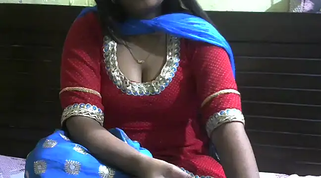 Im Cute online show from 02/14/25, 06:29