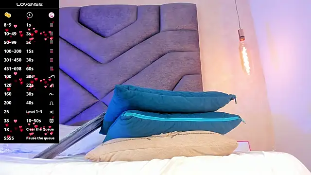 AilishBenson online show from 10/29/25, 07:35