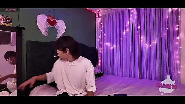 Snapshot of KokoAndRin chatting on 11/06/25, 07:01 KokoAndRin online show from 11/06/25, 07:01