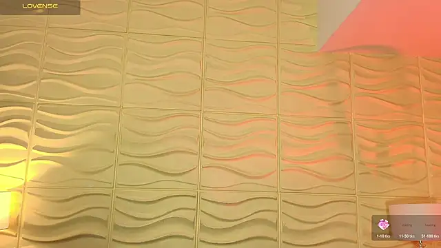 EvaaFoxxy1 online show from 10/19/25, 04:32