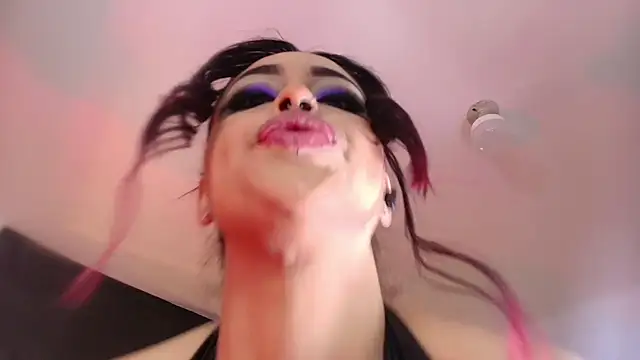 Snapshot of EvaaFoxxy1 chatting on 06/16/26, 11:54 EvaaFoxxy1 online show from 06/16/26, 11:54