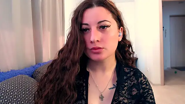 Helen Adams  online show from 06/10/26, 05:41
