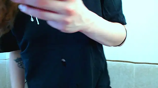 Helen Adams  online show from 03/21/25, 08:28